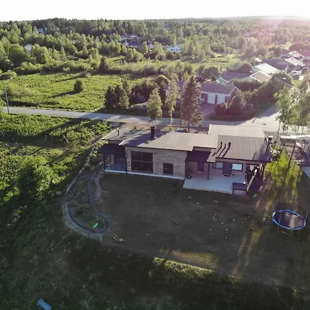 Aurora Studio Overby *